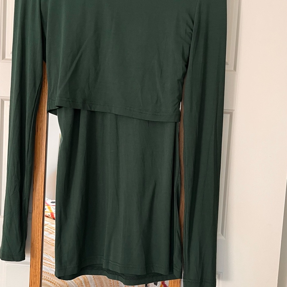 Elegant Dark Green Long Sleeve 2 piece skirt set. Body con material